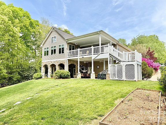 2nd image of 226 Riverwalk Rd