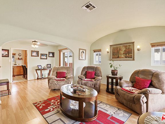 5th image of 2413 Florentina Ave