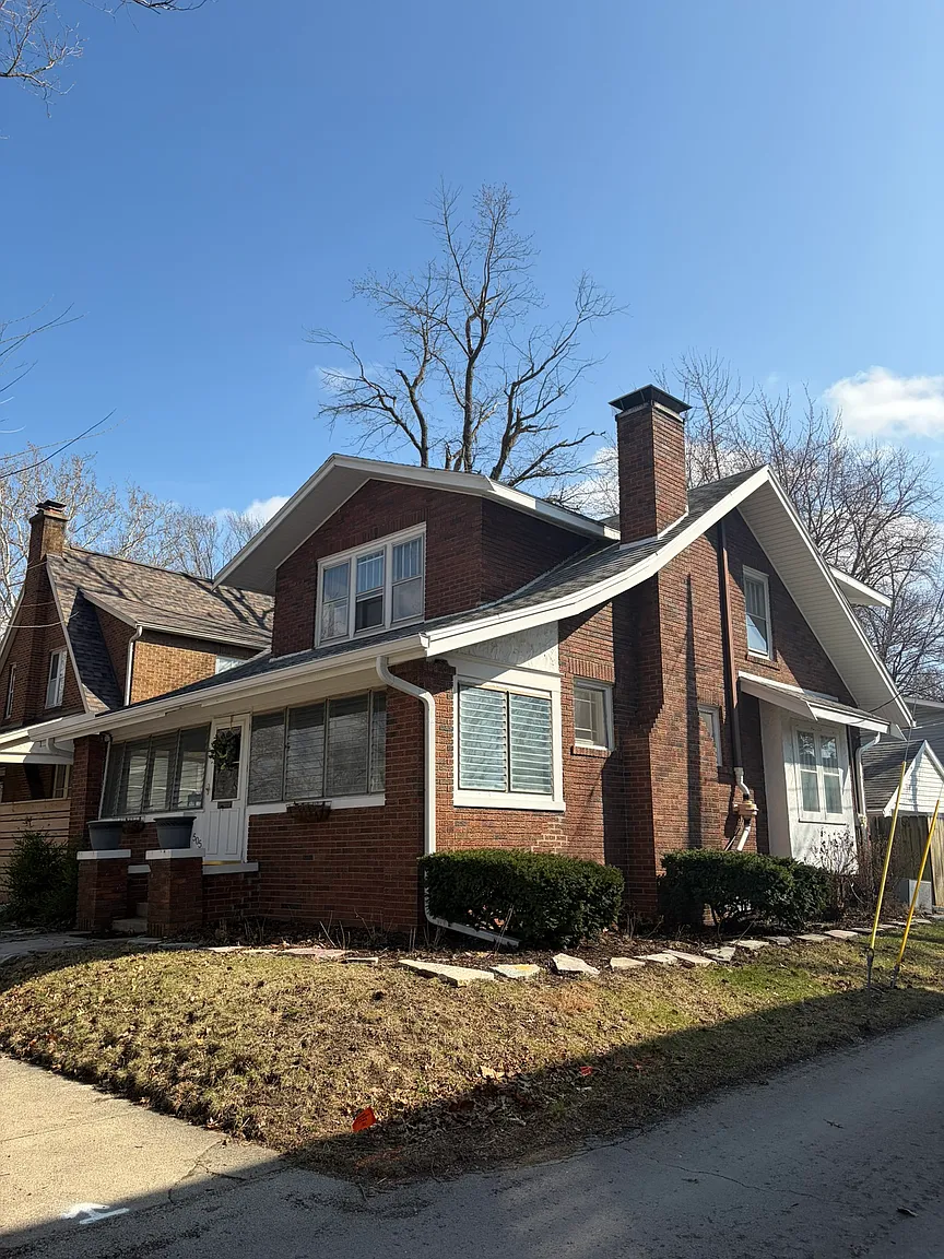 505 E Walnut St photo 1