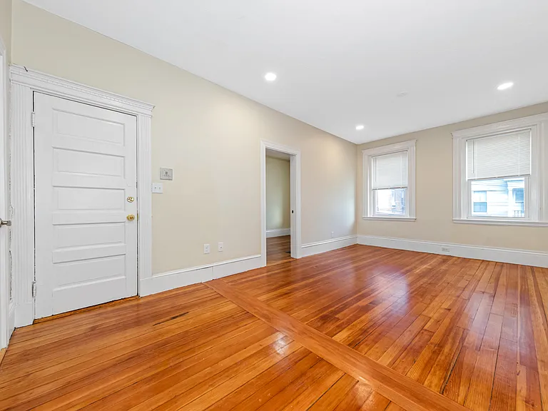 44 Brackett St #2D — Photo 9
