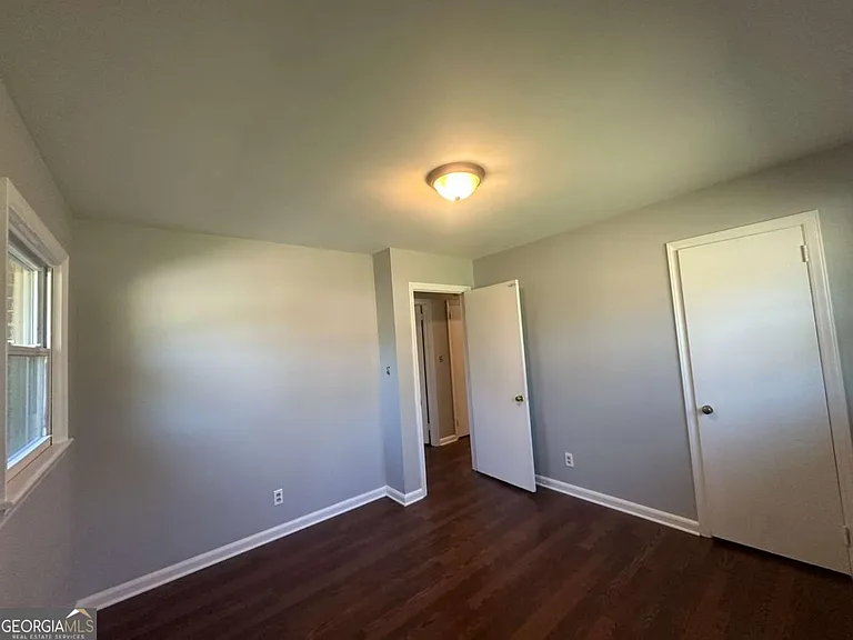 1809 Stratford Arms Dr — Photo 10