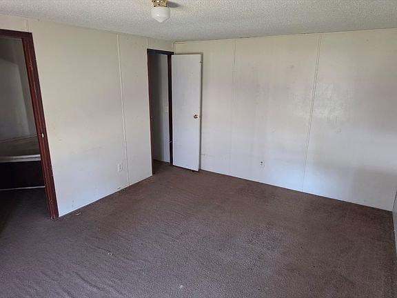 3rd image of 110 Mallard Park Rd