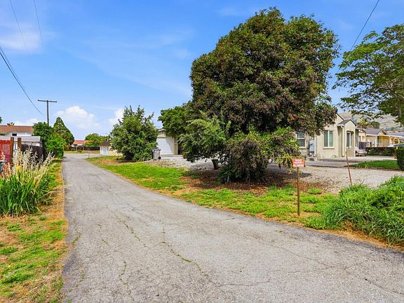 4th image of 3641 McKee Rd
