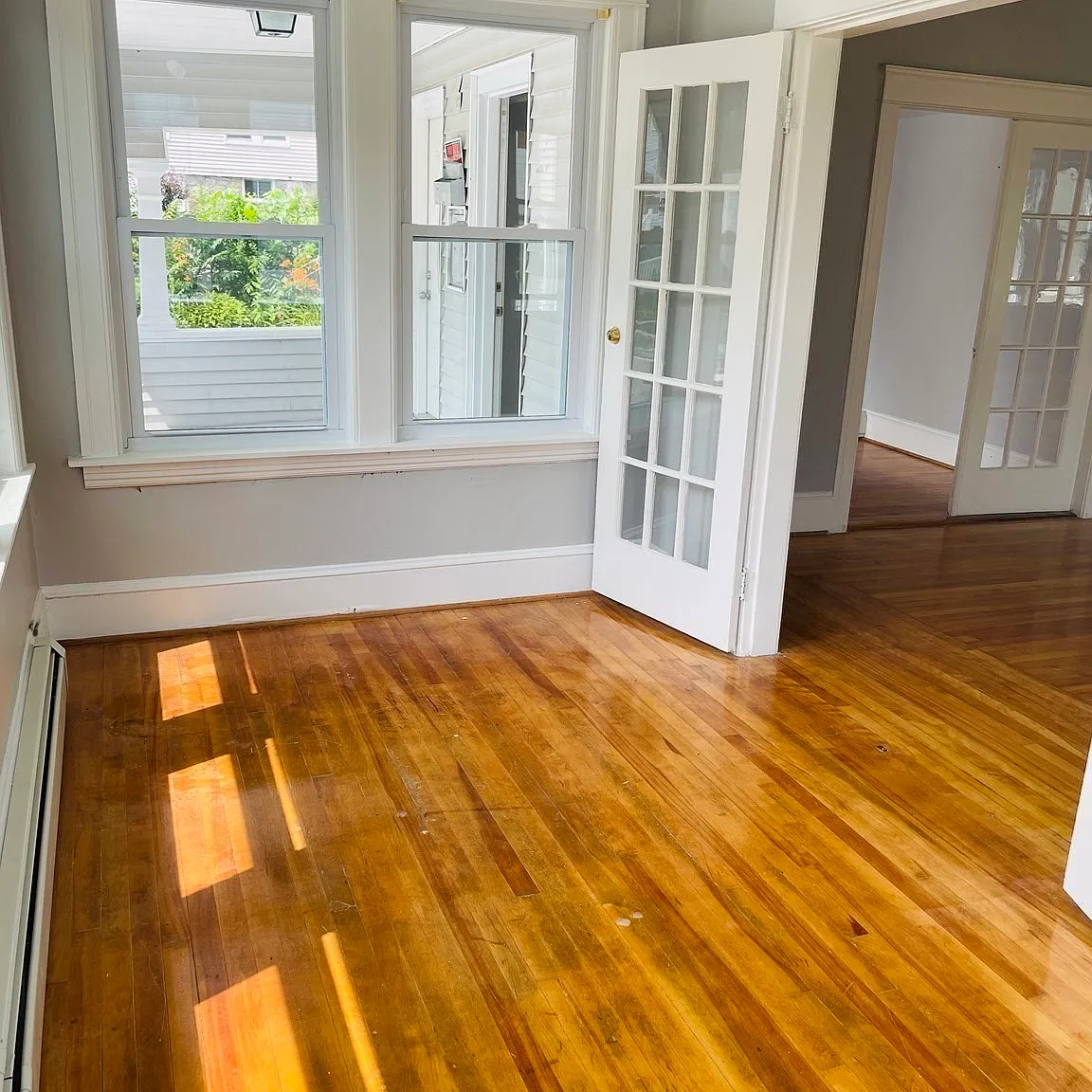 3 bed, 1.0 bath, 1428 sqft, $2,500 — Photo 3