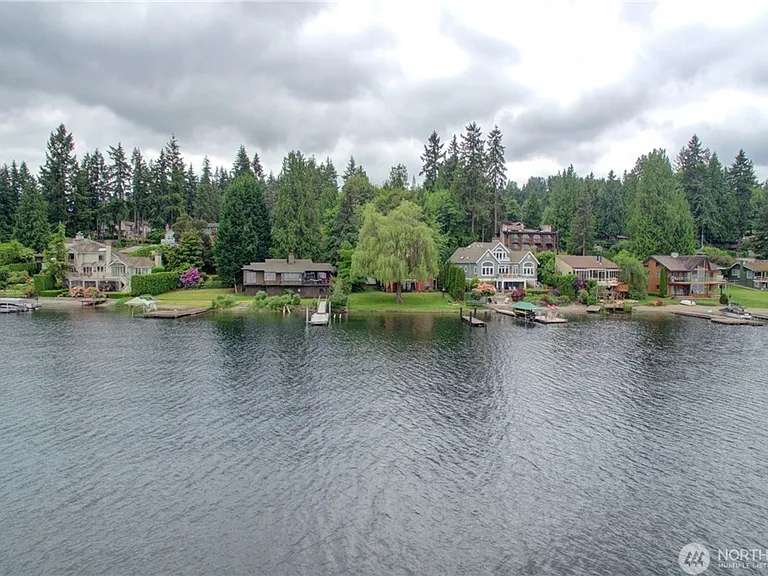 3406 W Lake Sammamish Pkwy NE — Photo 22