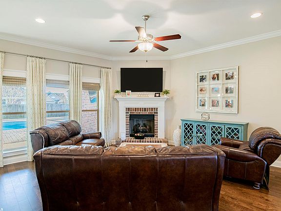 5th image of 8762 Riverton Ct