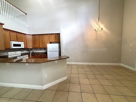 5th image of 13220 Fountainbleau Dr