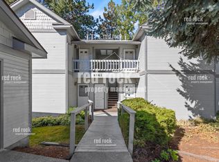 8261 N Ridgewood Dr, Hayden, ID 83835