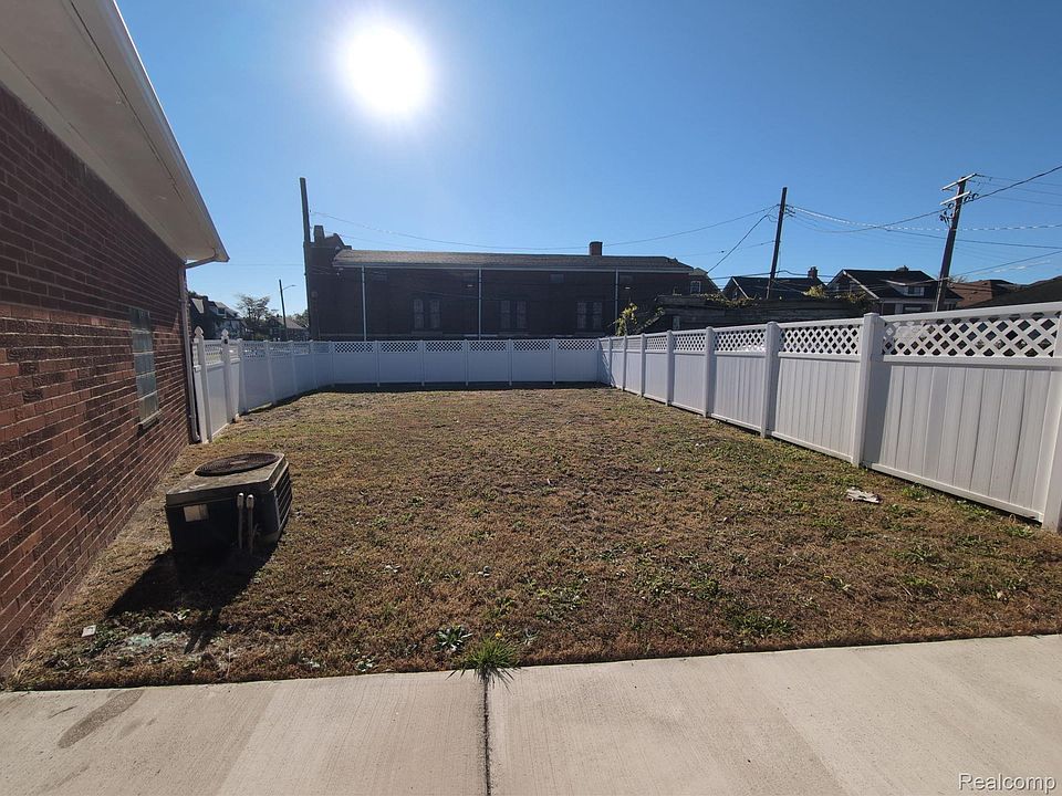 1901 Edison St, photo 5