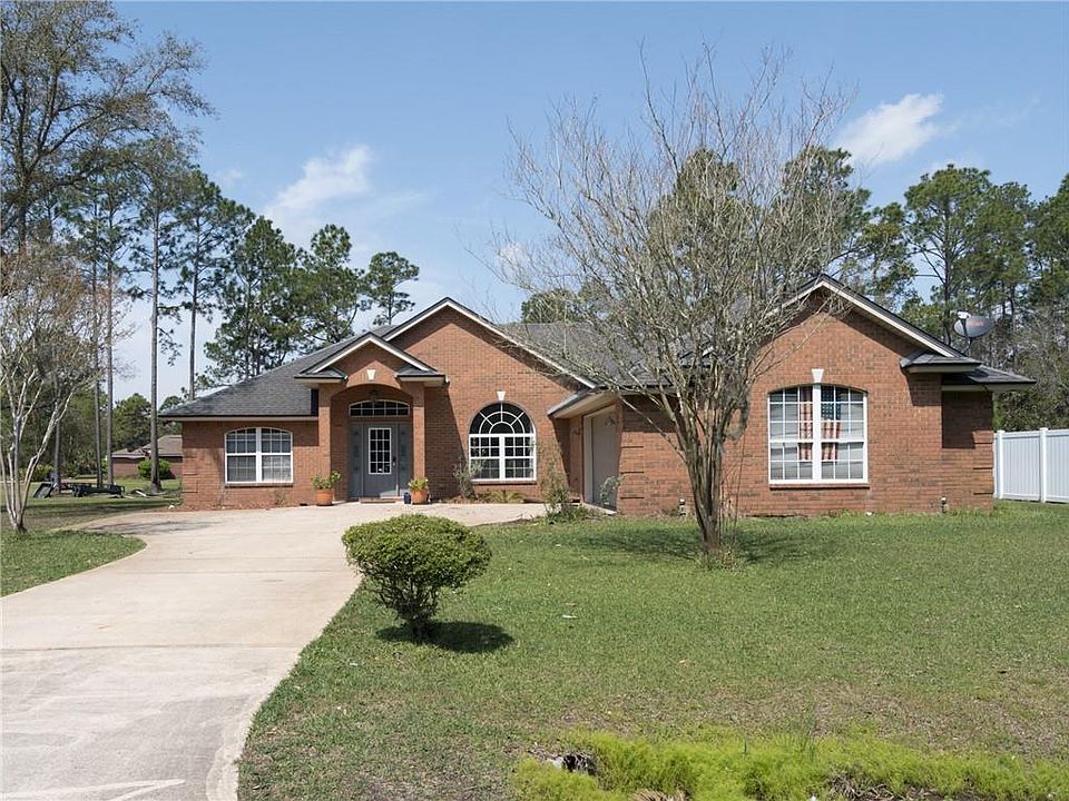 1st image of 95019 Rosewood Ln