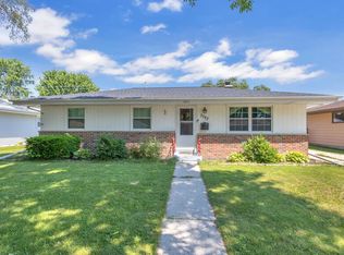 3323 S 18th St, Sheboygan, WI 53081