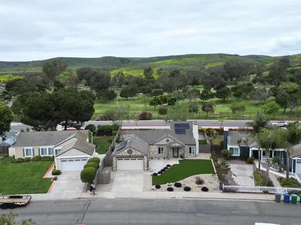 813 Sunningdale Dr, Oceanside, CA 92057