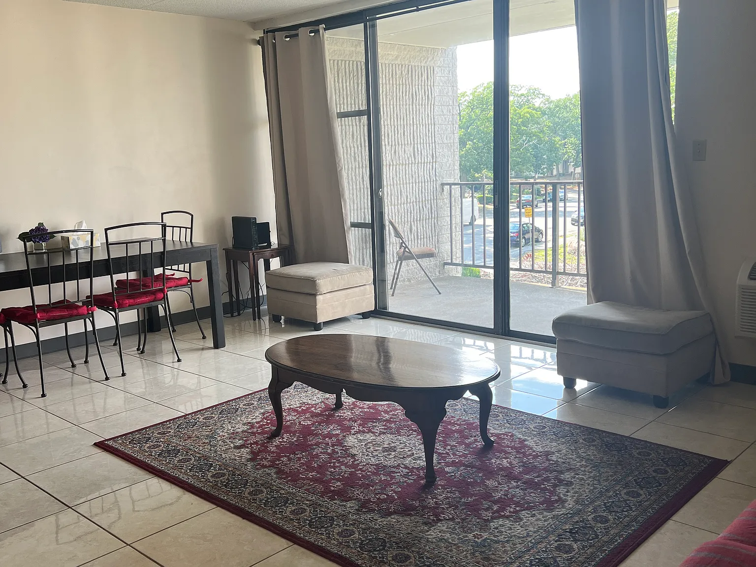 2 bed, 1.5 bath, 1103 sqft, $2,300 — Photo 2