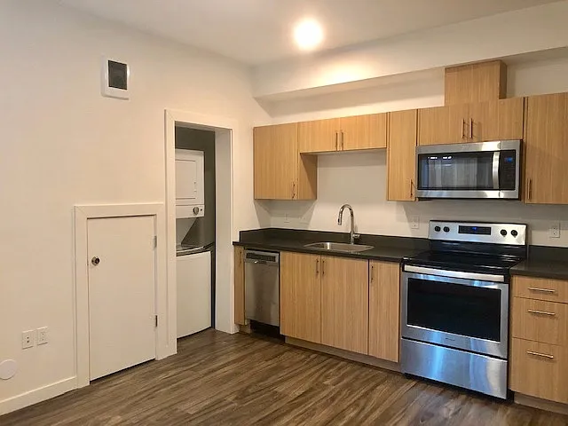 E0280 - Lombard "7" — Photo 1