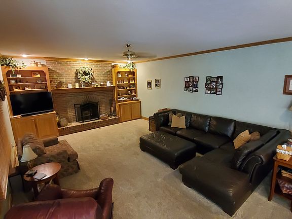 3rd image of 2818 Sandhurst Dr