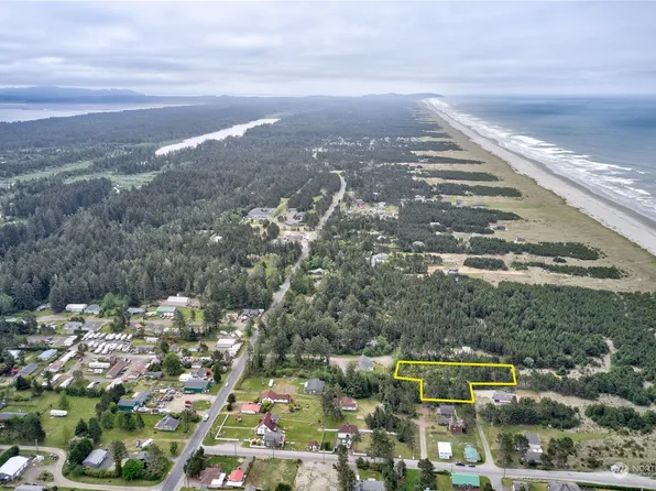 22223 Pacific Way, Ocean Park, WA 98640