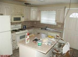 2233 Hudson Dr, Saint Louis, MO 63136