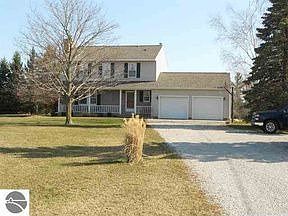 2nd image of 681 Anderson Rd