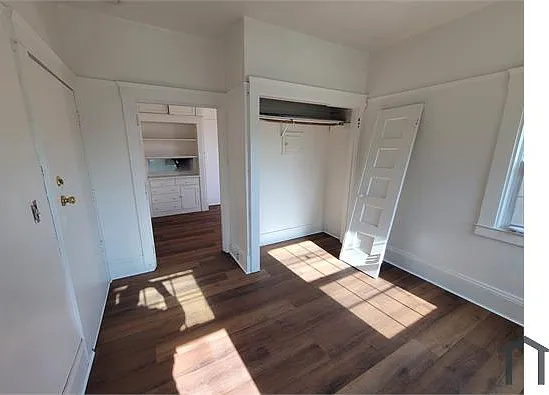 1 bed, 300 sqft, $2,100 — Photo 4