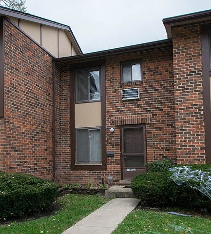 1st image of 17W732 Kirkland Ln
