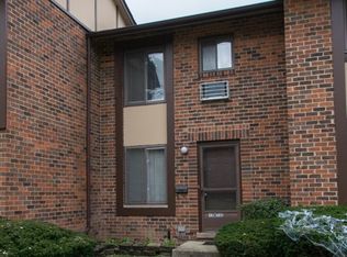 17W732 Kirkland Ln, Villa Park, IL 60181