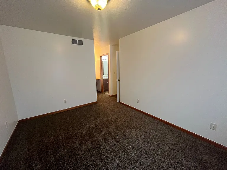 529 S Silverwood Ln #A — Photo 7