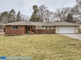 1515 Ridgeway Rd, Lincoln, NE 68506