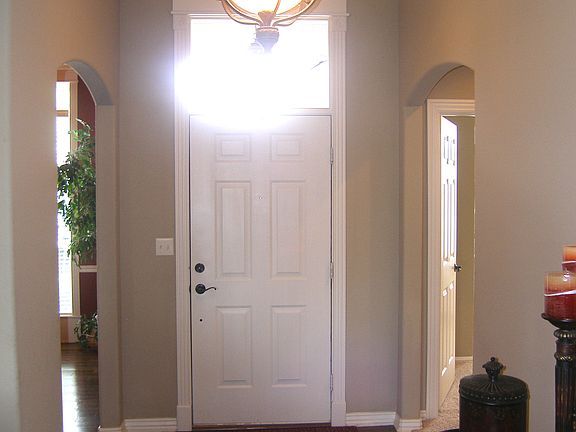 3rd image of 2112 Loveland Dr
