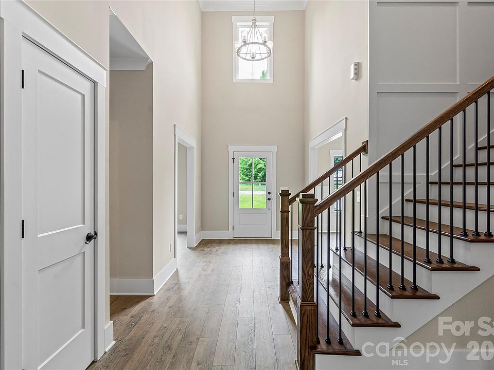 1st image of 156 Clear Springs Rd