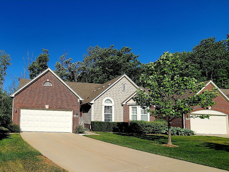 1st image of 40622 Lenox Park Dr