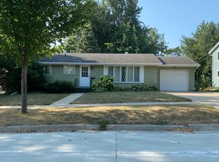 421 Miles Dr, Worthington, MN 56187