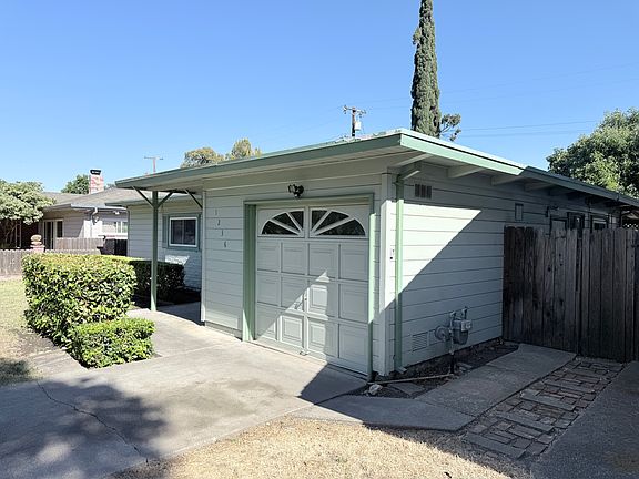 3rd image of 1236 Calhoun Way