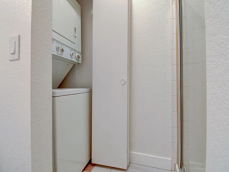 6867 Tamarus St #202 — Photo 22