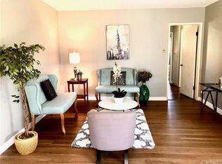6021 Fountain Park Ln APT 10, Woodland Hills, CA 91367