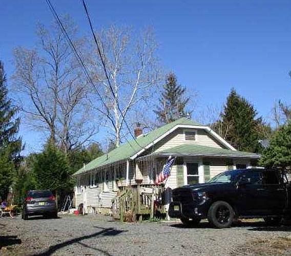 1st image of 34 Tindall Rd