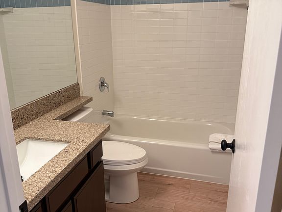 5th image of 4235 Porte De Merano Unit 106