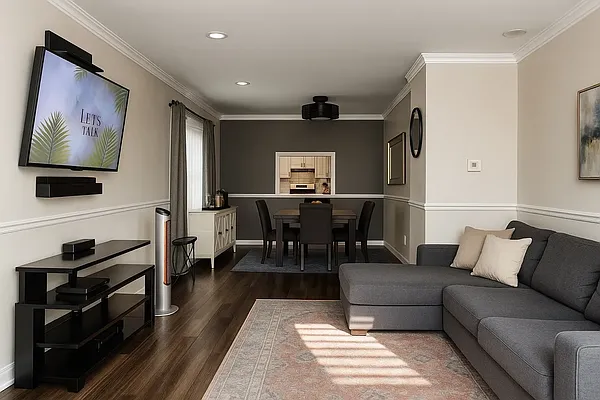 Sold by David W Realty Inc | media 10