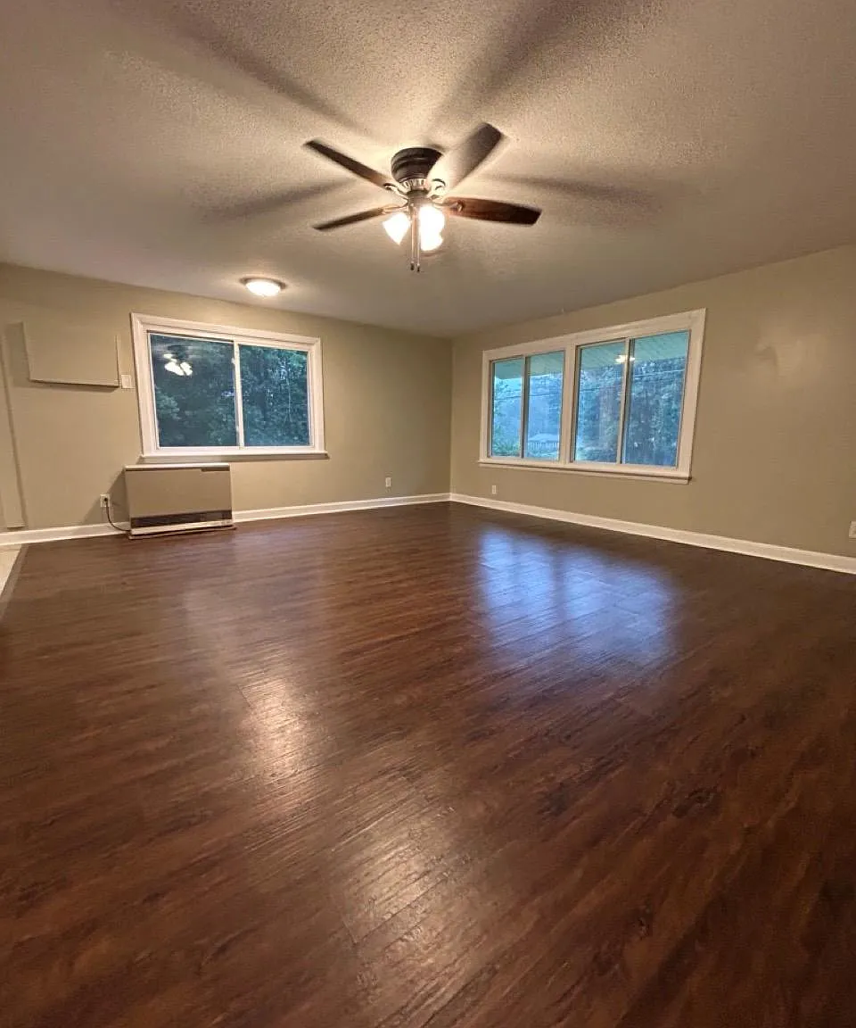 6 Reynwood Ln — Photo 2