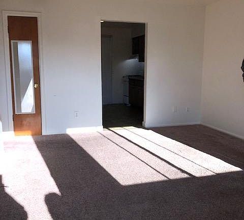 5th image of 5046 Northfield Dr #16