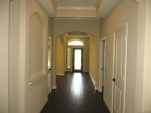 5th image of 43 Handbridge Pl