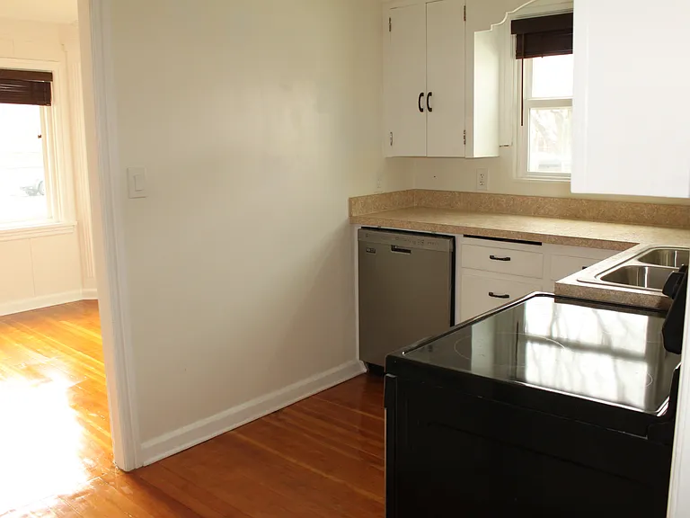 289 N 100 E — Photo 14