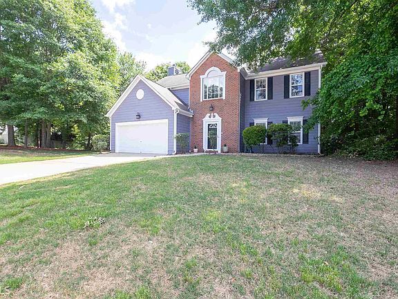 2nd image of 95 Greenland Dr