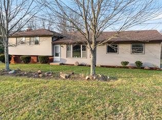8221 Stone Rd, Medina, OH 44256