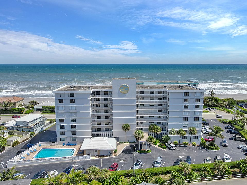 1st image of 911 Ocean Dr APT 705