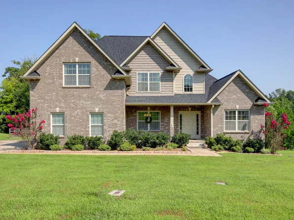 990 Red Bluff Way, Adams, TN 37010