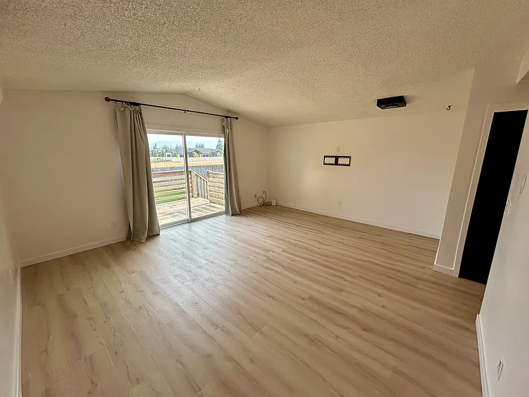 14006 E Springfield Ave — Photo 7