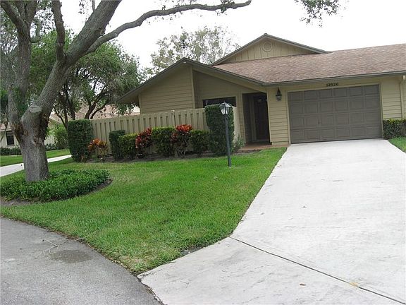 5th image of 12826 SE Pinehurst Ct