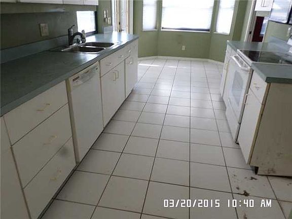 2nd image of 1821 SE Camden St