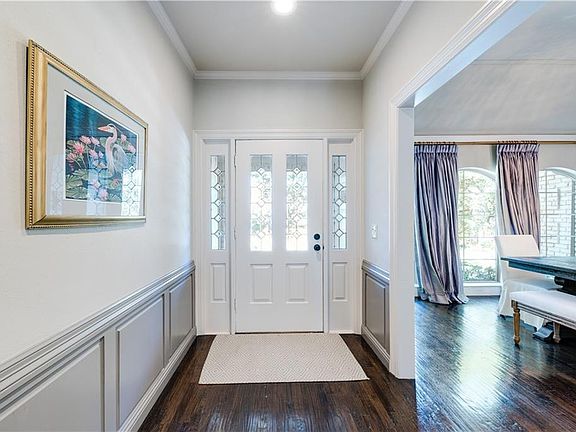 4th image of 9606 Hilldale Dr