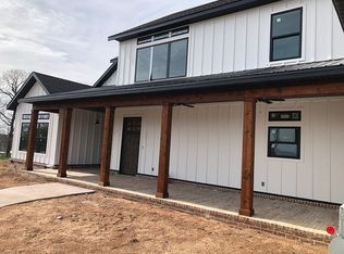 11901 Long Acres Dr, Bentonville, AR 72713